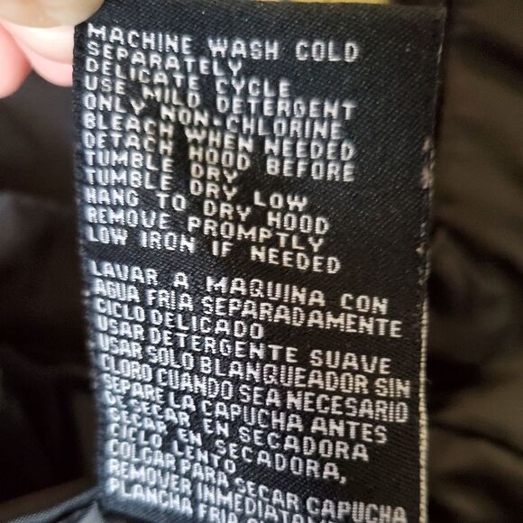 🔹️Intl Details Black Faux Fur Hooded Lined Puffer Jacket Medium - Picture 13 of 13